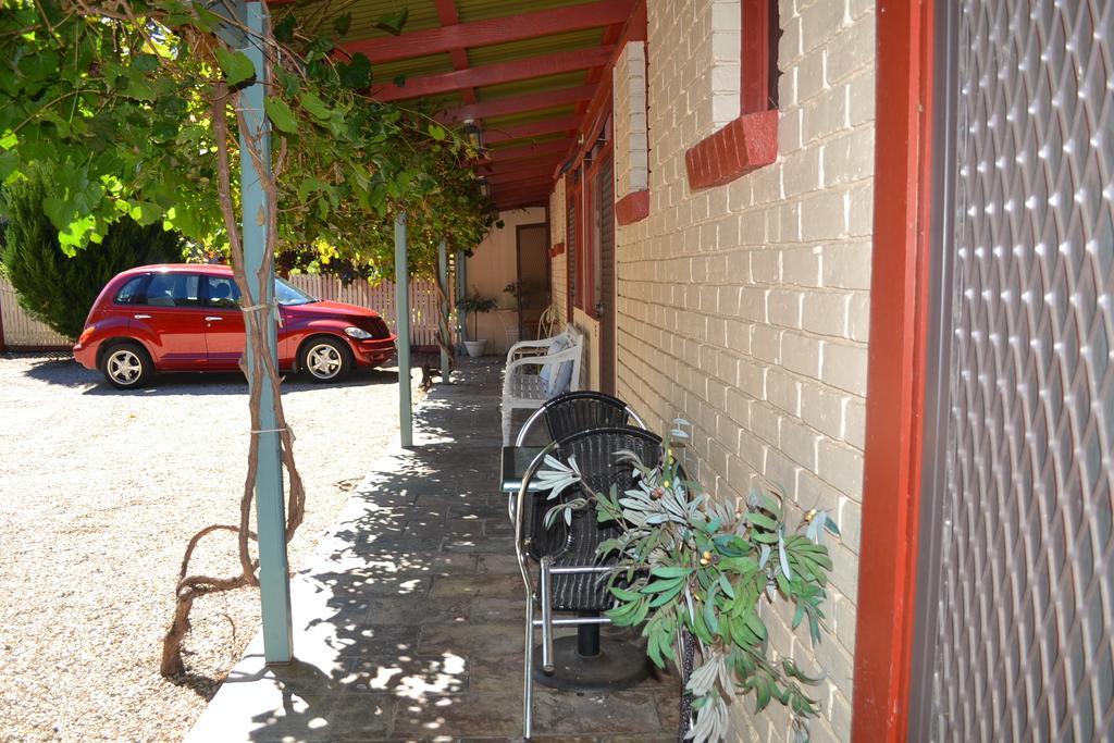 Colonial Bank Motel Omeo Quarto foto
