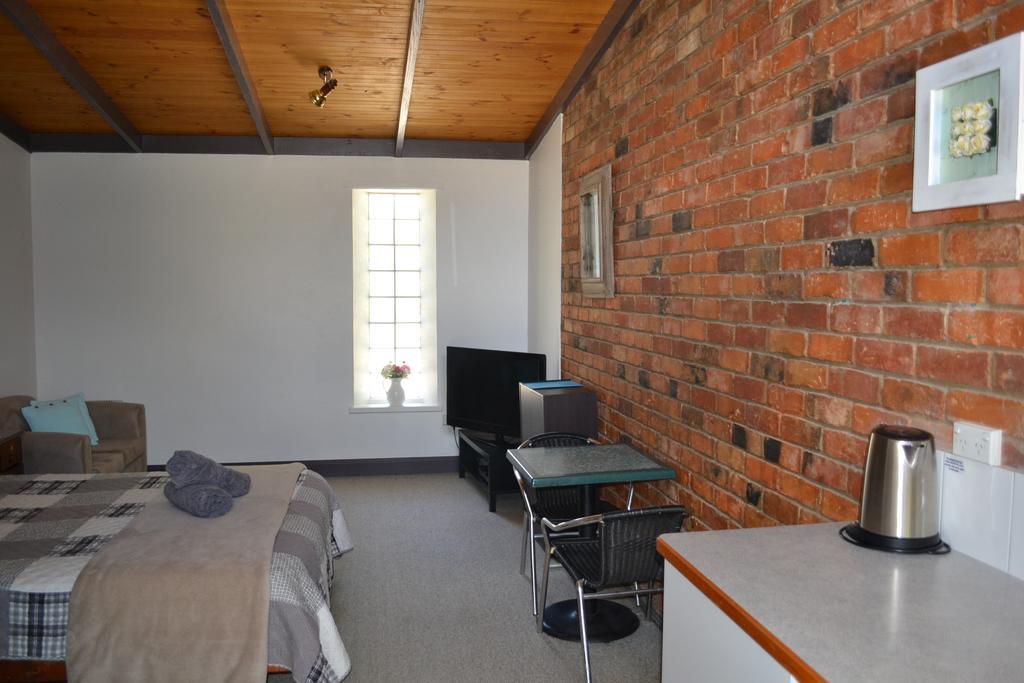 Colonial Bank Motel Omeo Quarto foto